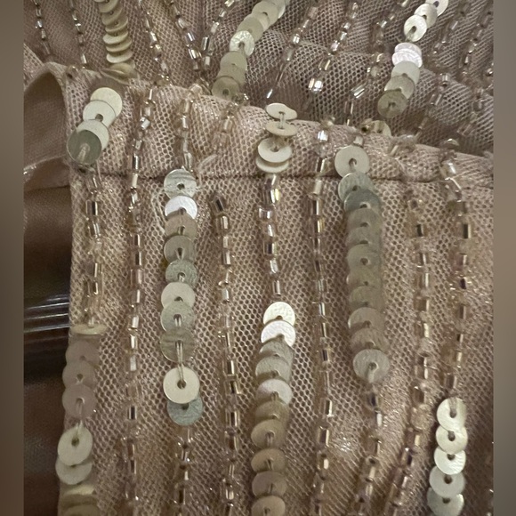 Mac Duggal Long Sleeve V-Neck Gold Gown - Picture 12 of 16